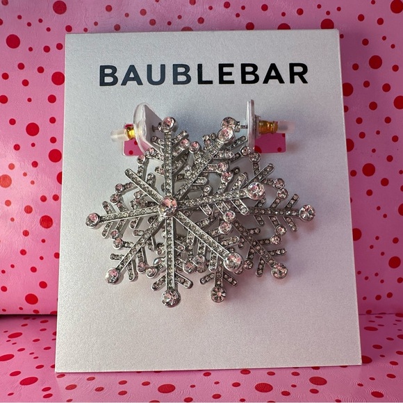 BaubleBar Snow What You Got Pavé Snowflake Drop Earrings in Silver Tone nwt - Picture 3 of 7